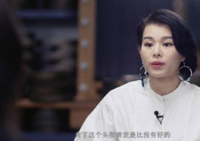 视后胡杏儿上综艺，称有港姐头衔比没有好，进
