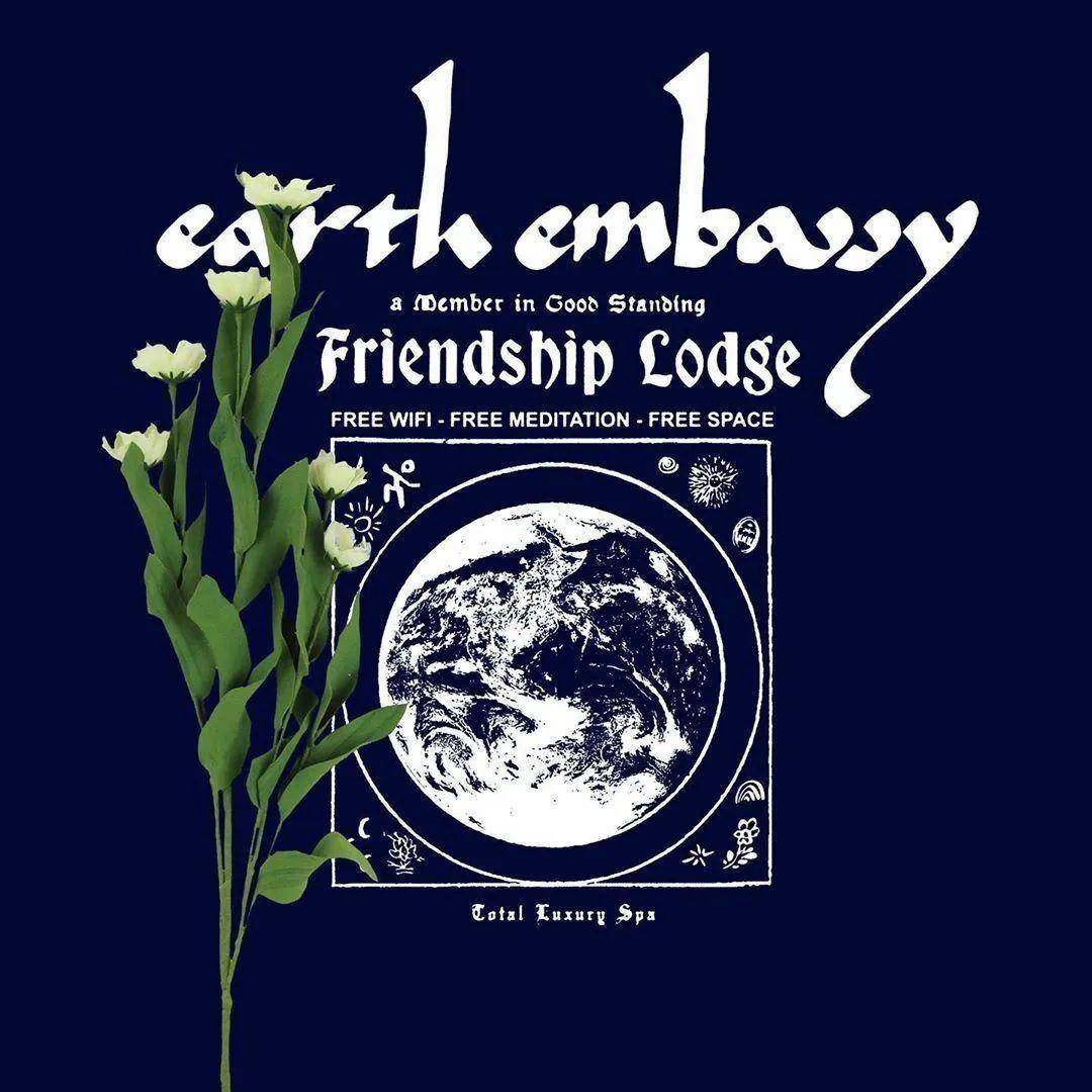 印花|衣图 | 数字美学、神秘符号与百搭极简图案的触及点在哪里？