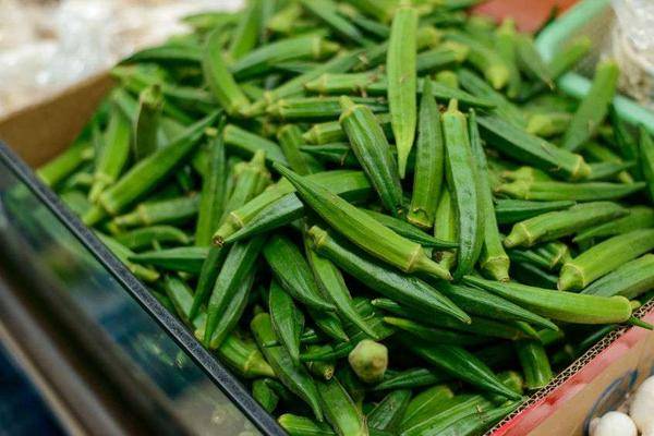 脂肪肝的“克星”找到了!这3种食物,每天吃一种,或给肝脏“刮刮油”