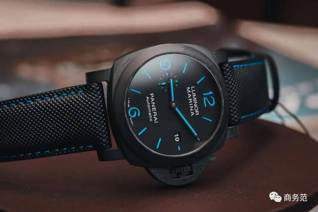 沛纳海|李易峰、廖凡都喜欢，为什么这块表火了70年？