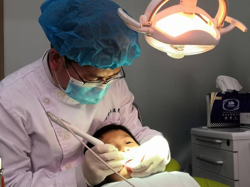 双排|到底要不要拔乳牙？孩子长了“双排牙”