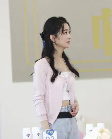 时尚|这些针织单品,点亮你的秋日穿搭