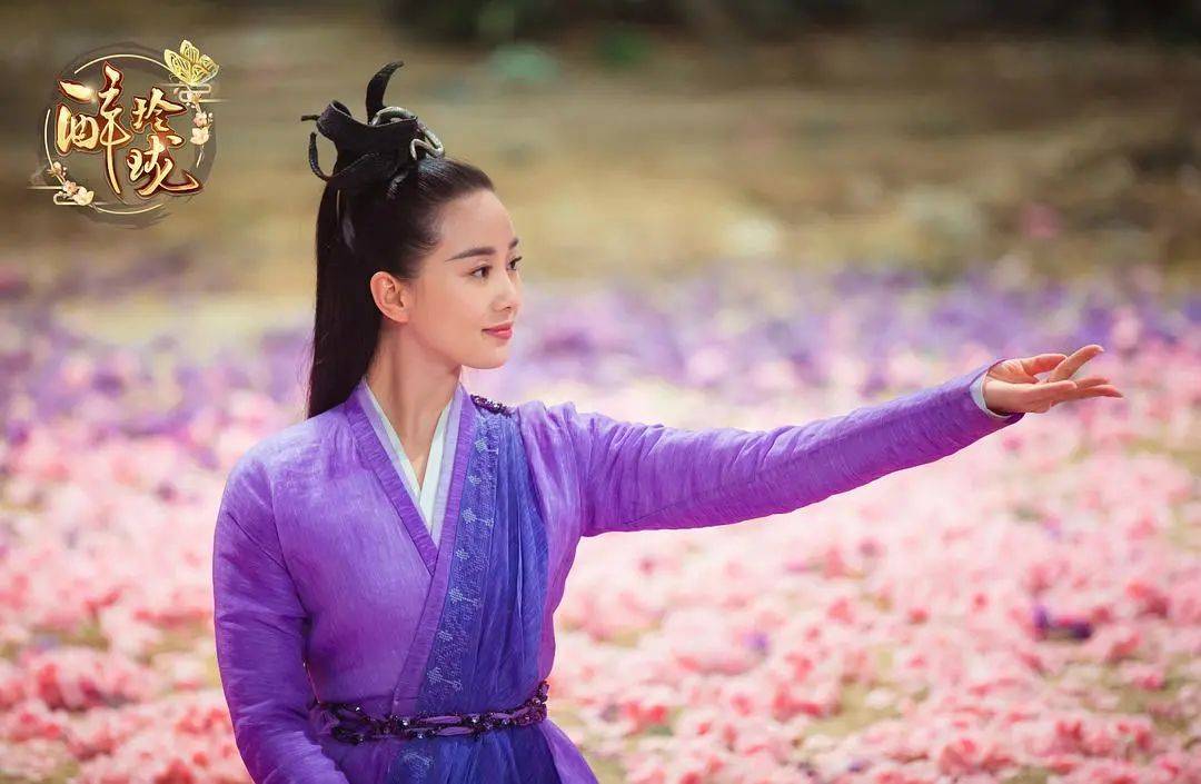 新剧|刘诗诗处境艰难，新剧又被女二抢风头，仙剑三姐妹数她事业最平淡