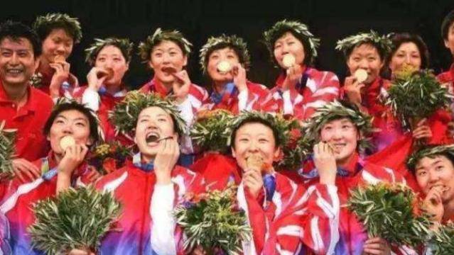 四十人秧歌舞 b9ae0c0511b84001863c3cc5c9841c9c.jpeg