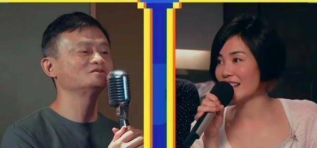 肋骨|51岁天后王菲最新广告大片出炉，瘦到胸前肋骨明显，还撞脸高圆圆