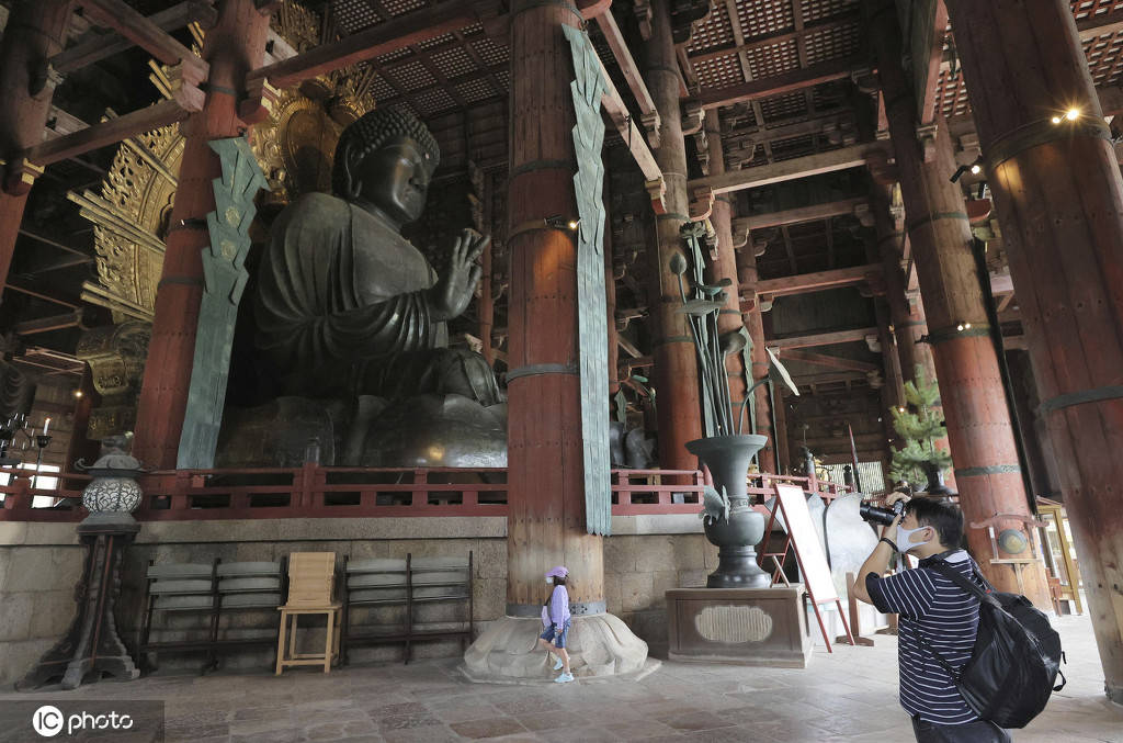 日本的最大铜像——奈良大佛
