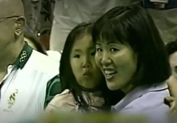 青年|原创《夺冠》郎平女儿饰青年郎平，演绎真实哭戏感人，喊话要看哭妈妈