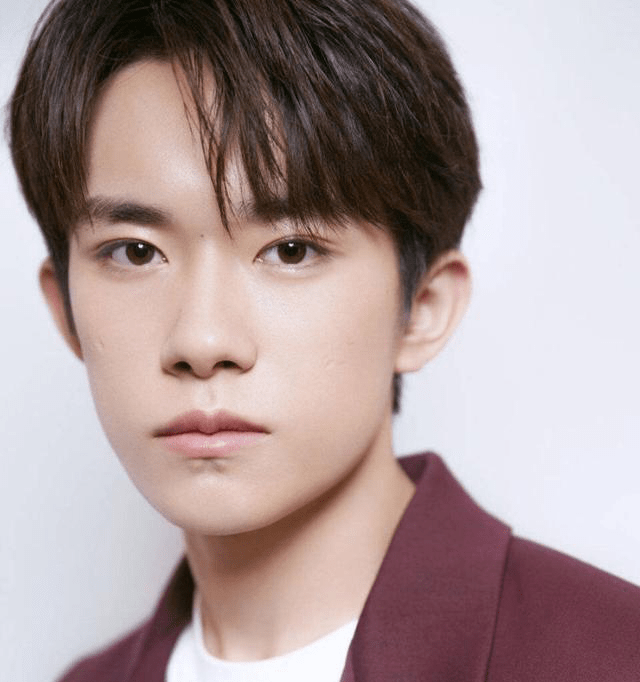 眼睛|林品如同款“泪痣妆”又火了？吴宣仪、戚薇都在画，秘诀是这3点