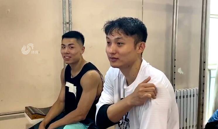 山东新秀刘毅:CBA对抗强度大 与大学比空位机会少