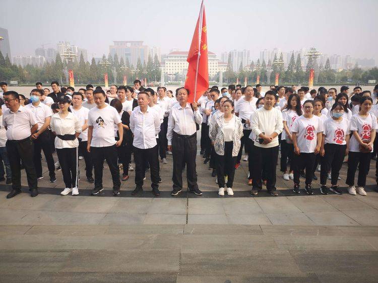 驻马店律师健步走活动_律师身心健康促进活动_驻马店市律师协会