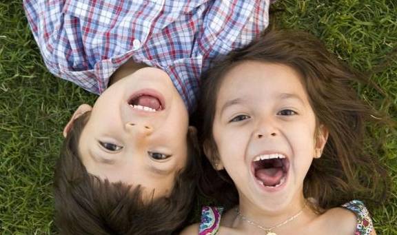 孩子|宝妈如此培养孩子的自理能力,孩子长大后更优秀孩子一岁后