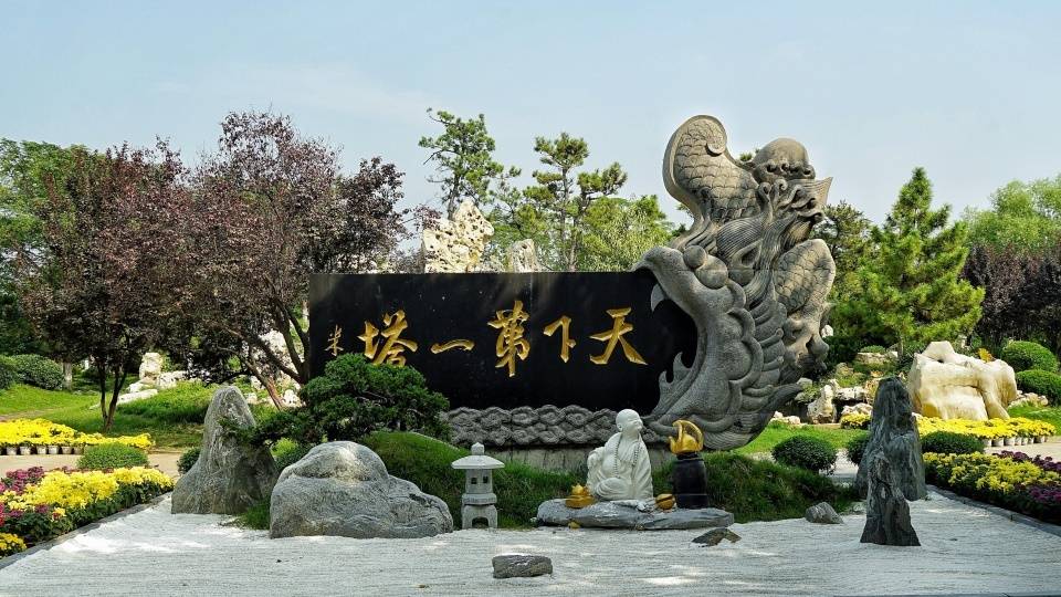 史料|开封铁塔，始建于何时有史料记载，何时落成却成了未解之谜