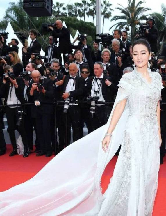 章子怡|巩俐安公子霸气，章子怡范宁柔美，今年戛纳红毯钻石最有戏！