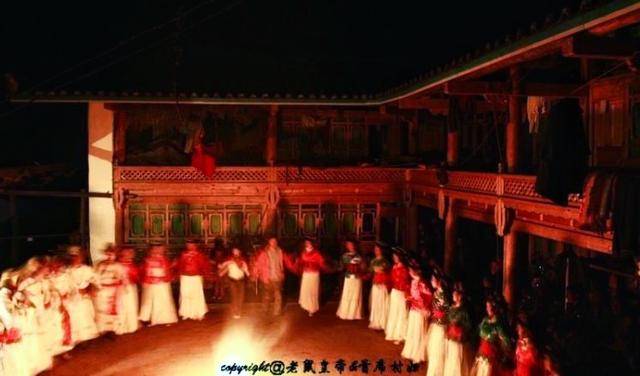 利家|深山中的传统母系部落, 纯朴保守美女多， 居然家家户户没厕所