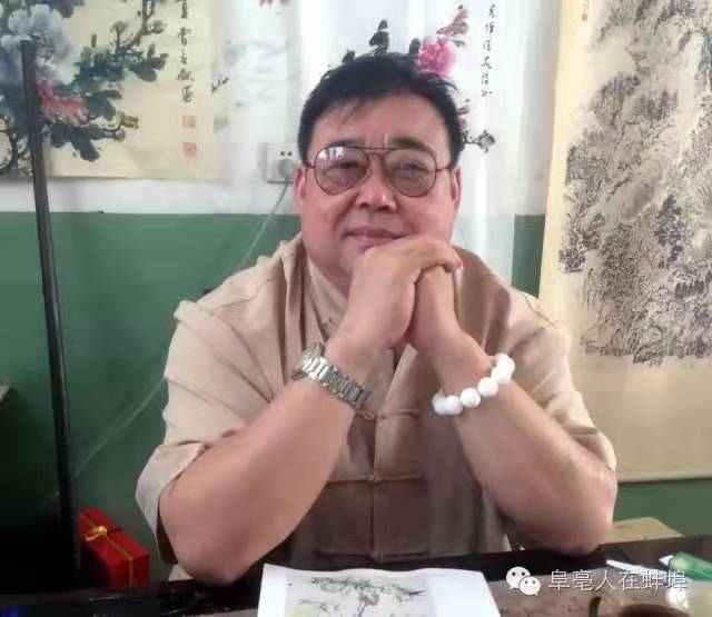 王光辉,号半僧,出生于老子故乡涡阳,毕业于安徽省医科大(管理学院)
