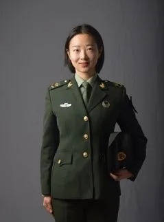 今年,东部战区"巾帼模范女兵连"5朵金花同时提干或考上军校