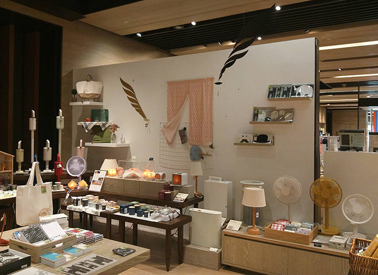 文具店陈列文具店设计文具店货架