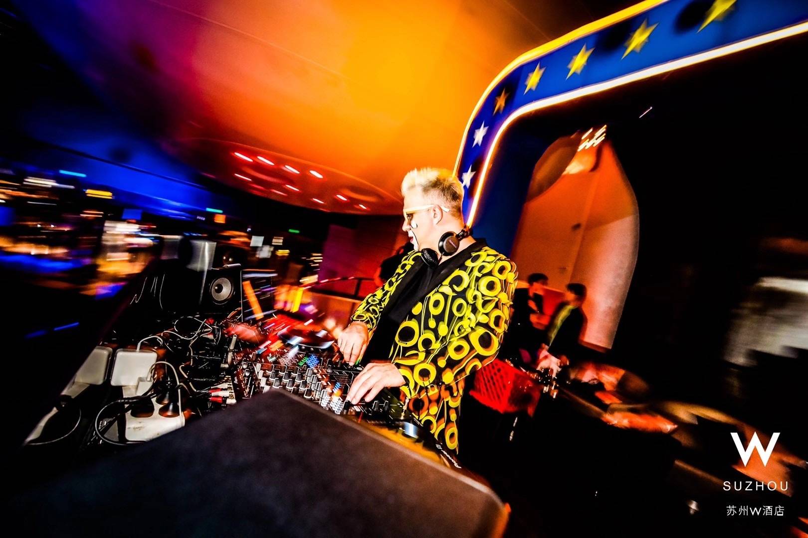 系列|再三精彩!苏州w酒店三周年系列活动,潮玩不停歇