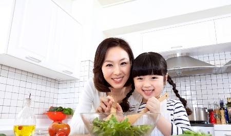 孩子|宝宝爱吃零食, 但又怕对身体不好, 这位家长做法让人称赞不已