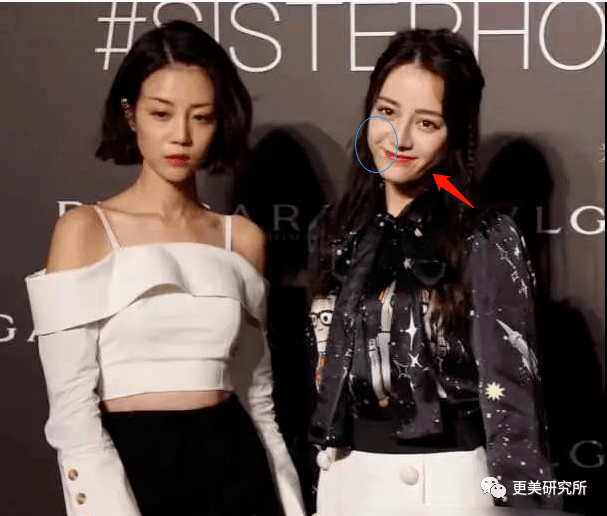 单照美|热巴求你赶紧抗衰吧，单照美出圈，合影却被十八线吊打？