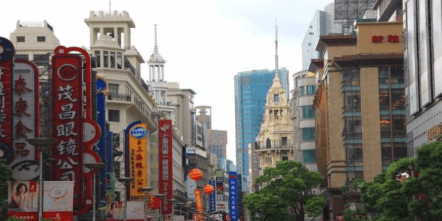 上海最有名的地方的照片 b1468b9a12d140e2a2090068877c6f94.png