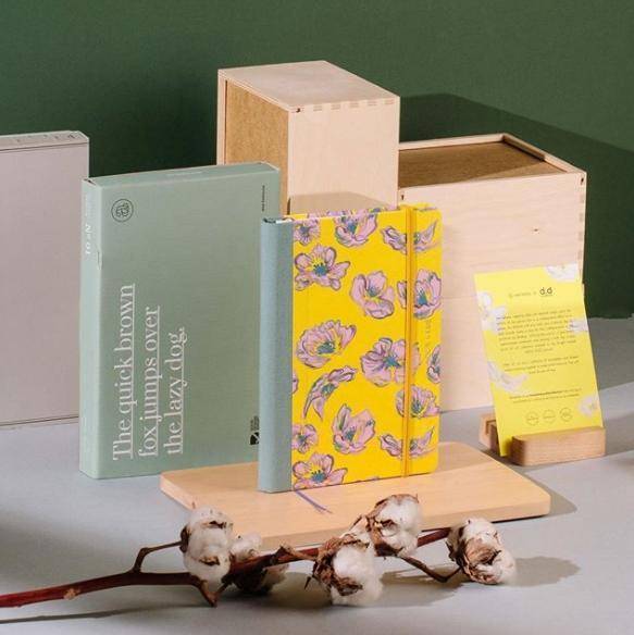 治愈|丢掉手机！看看纸笔带来的治愈，说不定还能为你的工作添灯加油