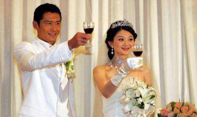 44岁杨晨近况,任国家队训练总监,求婚曾耗时2天,妻子颜值高_刘珊珊