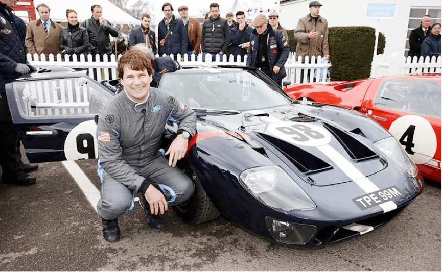 福特|风雨飘摇中，福特迎来首位拥有推特账户的首席执行官