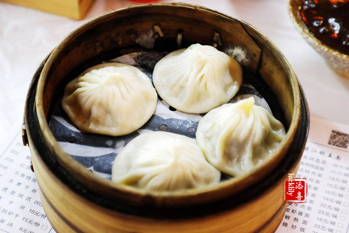 去镇江吃了这四家最有代表性的网红面馆，基本也就成了镇江锅盖面的全科生