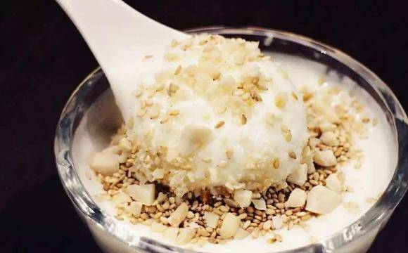 自己在家怎么做酸奶好喝 476628a71d6340c7aaf1e1ec2b234e36.jpeg