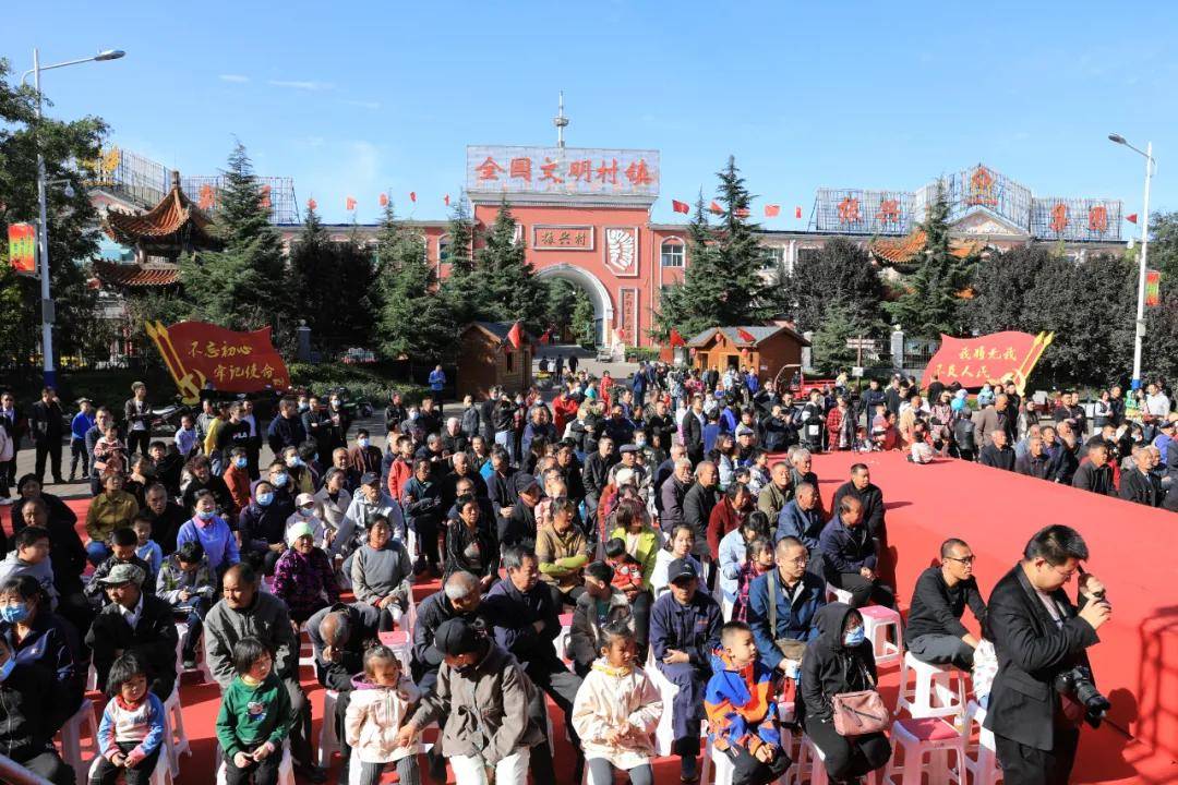 振兴村|奇难险美 国庆假期长治市振兴小镇精彩上演杂技表演