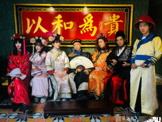 消息资讯|原创《中国有嘻哈》28岁歌手法老与17岁女高中生恋爱？本人发文回应了