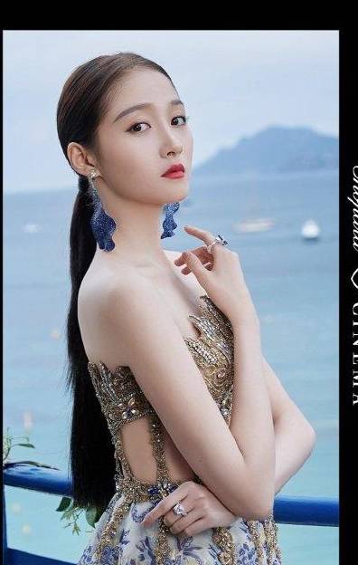 珠宝|戛纳红毯为何明星会佩戴萧邦珠宝