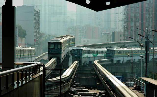 西南地区经济总量_西南地区夜市经济图片