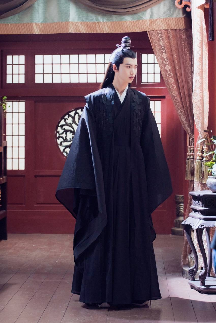 陈宥维|古偶男主天花板夜华被重新解读，陈凯歌称其“软弱”