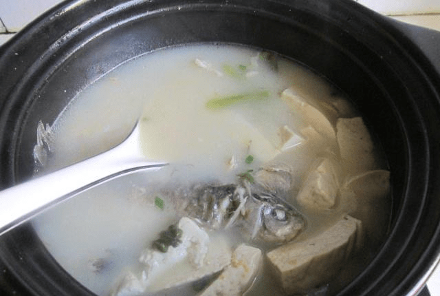 怎么样炖鱼汤才有营养 624633931df44a958944d31ec8b34537.png