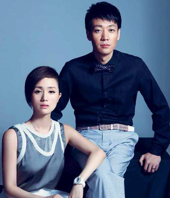 夫妻是大学同学，相恋24年低调生活，如今11岁女