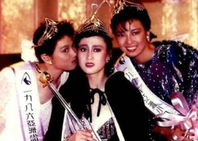 女儿晒身材自称交通锥，看完脸，终于明白李连