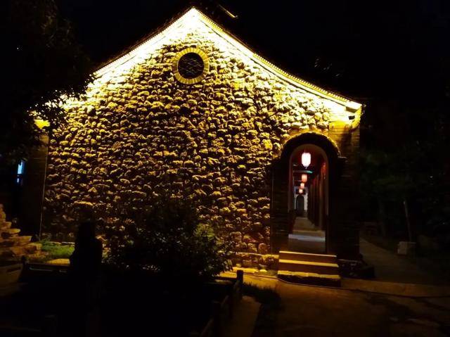 济南有座石崮寨 济南有座石崮寨