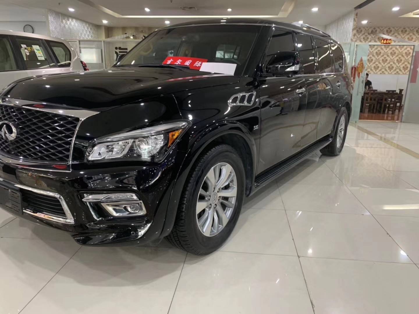 英菲尼迪qx80全新现车港口报价 时尚5门suv