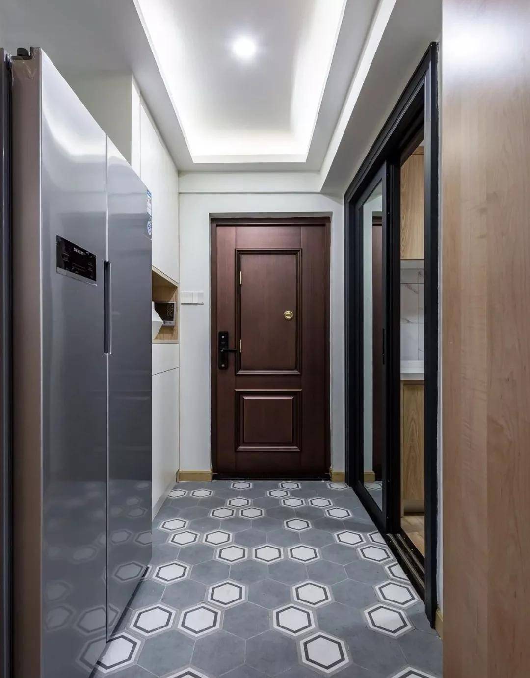 入户玄关地面铺贴 e164ffa44c25416a88df7421ab0ad8e2.jpeg