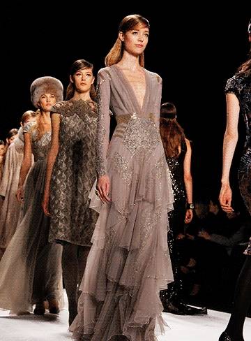 款式|抱怨靴子太磨脚？这双袜靴材质轻柔造型百搭，让你双脚踩地新体验