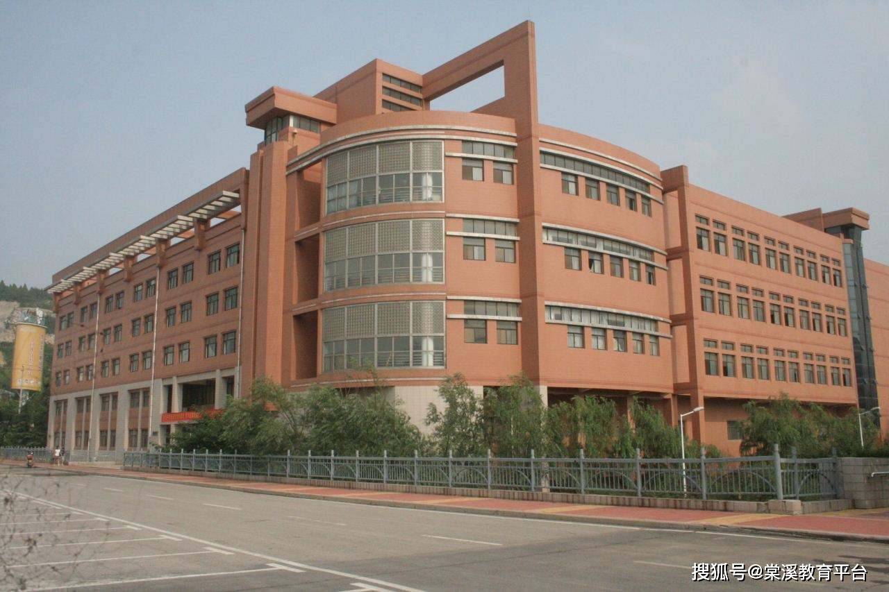 成都职高学校排名_成都中和职高学校图片(2)
