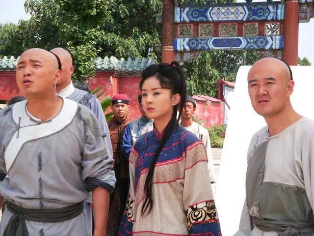 李卫当官 电视剧 2a757f59d8a4469a9edbad725d899079.jpeg