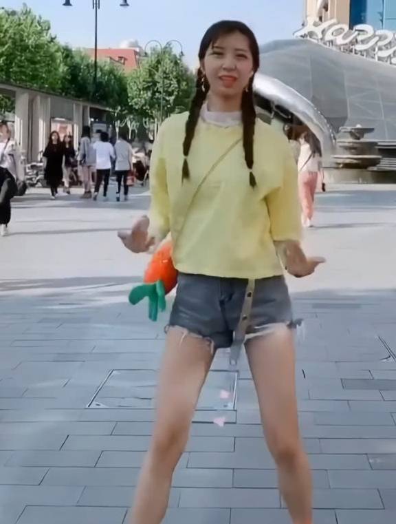 胡萝卜|放弃了船袜之后，“胡萝卜袜”成为首选，穿了就是街上最靓的妞！