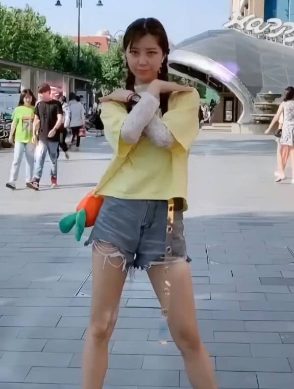 胡萝卜|放弃了船袜之后，“胡萝卜袜”成为首选，穿了就是街上最靓的妞！