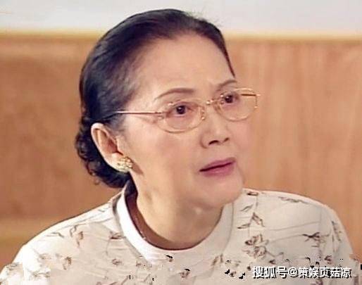 85岁南红罕见现身,自曝拍拖9年手未牵过,结婚多年无子