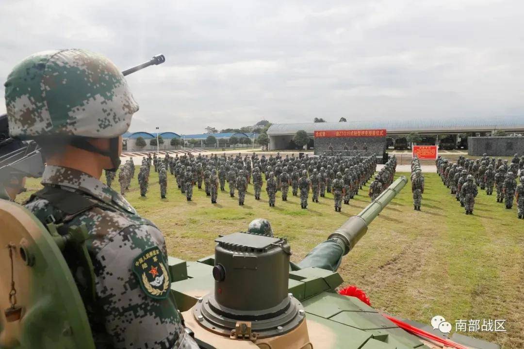 终于来了！解放军坦克部队如何突破水际滩头
