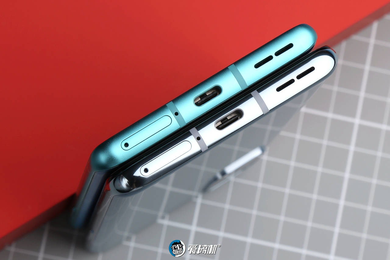 mAh|一加8T银时版图赏：直屏+6代AG玻璃