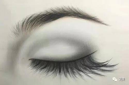 fa|侯佩岑忍了18天，终于用12个字打了昆凌的脸...